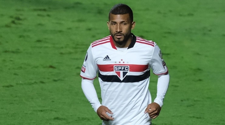 Foto: Marcello Zambrana/AGIF - Rojas está livre no mercado.