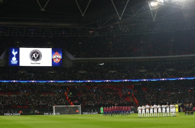 Julian Finney/Getty Images - Homenagem à Chape na Inglaterra.