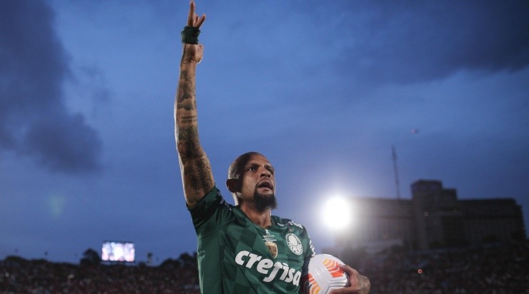 Foto: Ettore Chiereguini/AGIF - O volante acabou de ser campeão da Libertadores pelo Palmerias