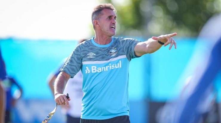 Foto: Lucas Uebel/Grêmio/Divulgação: Mancini: tem mais 3 jogos para evitar queda do Grêmio