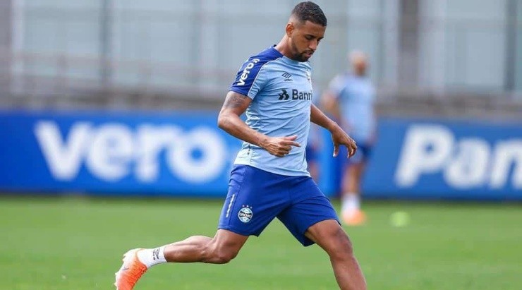 Foto: Lucas Uebel/Grêmio/Divulgação - Michel: lesão atrapalhou passagem pelo Vasco Foto: Lucas Uebel/Grêmio/Divulgação - Michel: lesão atrapalhou passagem pelo Vasco