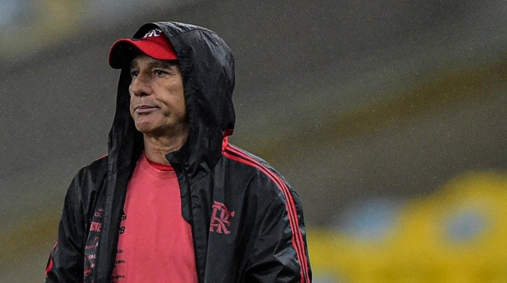 Foto: Thiago Ribeiro/AGIF - Renato deixou o comando, mesmo com aproveitamento alto no geral.