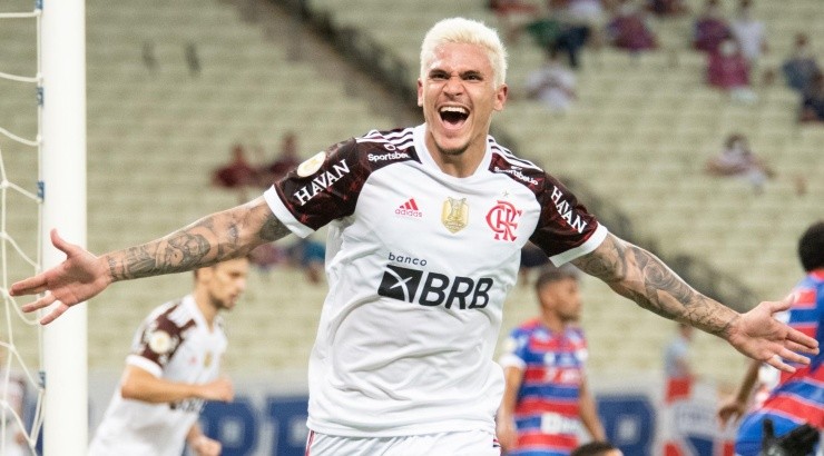 Foto: Kely Pereira/AGIF - Pedro é objeto de desejo do Palmeiras.