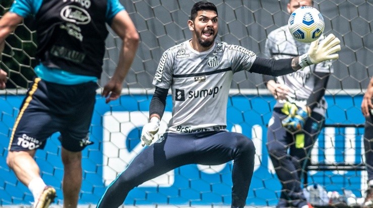 Foto: Ivan Storti/Santos FC/Divulgação - O goleiro já esteve envolvido em especulações para deixar o Peixe