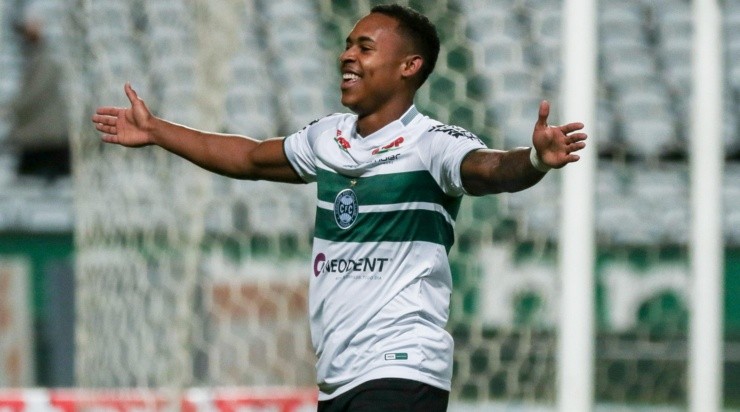 Foto: Robson Mafra/AGIF - Igor Paixão: se destacou na temporada 2021