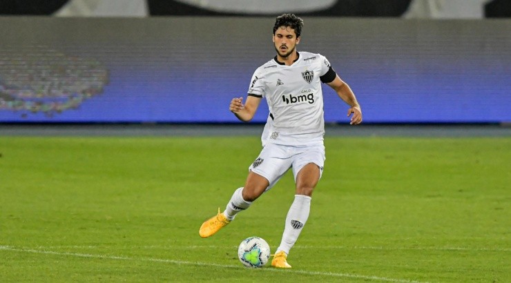 Foto: Thiago Ribeiro/AGIF - Zagueiro segue sendo desejado no exterior.