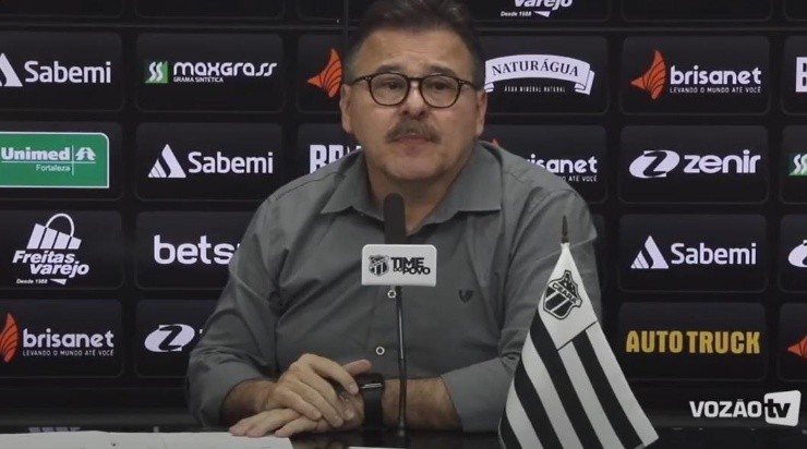 Robinson Castro renovou com Bruno Pacheco até 2023. Foto: Vozão TV