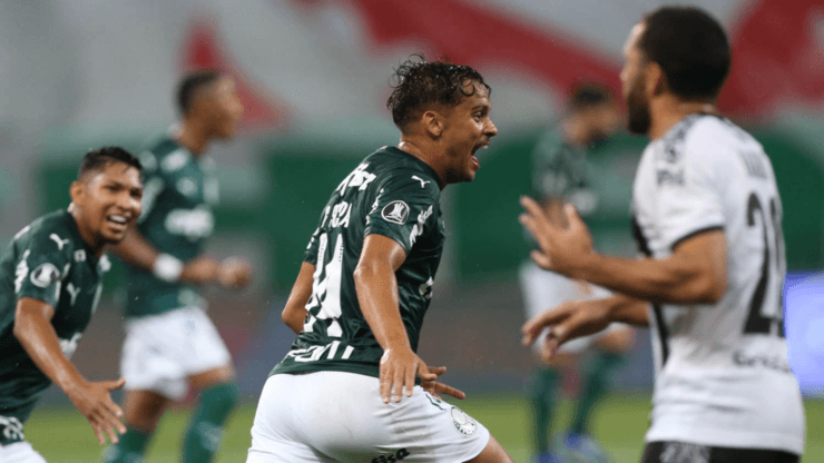 Gustavo Scarpa anotou um dos três gols do Palmeiras na vitória contra o Libertad (Foto: Site oficial do Palmeiras)