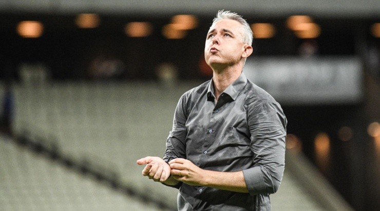 Foto: Kely Pereira/AGIF - O treinador visa ter um time mais consistente em 2022 Foto: Kely Pereira/AGIF - O treinador visa ter um time mais consistente em 2022