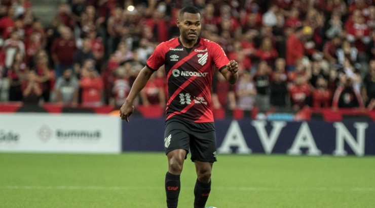 Foto: Robson Mafra/AGIF - O meia-atacante deseja ser valorizado financeiramente