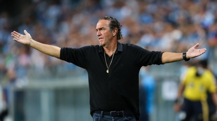 Cuca adotou um tom de mistério sobre a permanência de Diego Costa. Foto:Pedro H. Tesch/AGIF