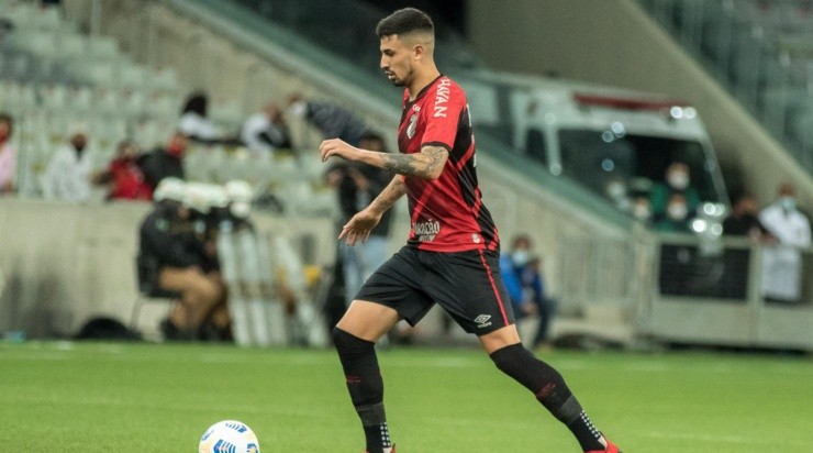 Foto: Robson Mafra/AGIF - O zagueiro confia em uma boa atuação em casa