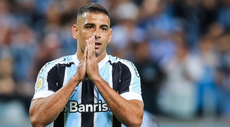 Foto: Pedro H. Tesch/AGIF - Diego Souza interessa ao Sport.