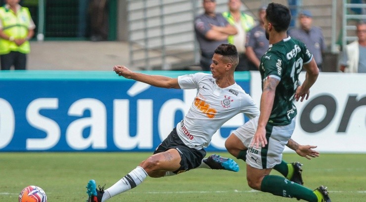 Foto: Ale Cabral/AGIF - Exigências do Corinthians por Richard não agradaram o Santos.