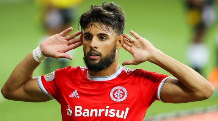 Foto: Pedro H. Tesch/AGIF - Atacante é desejado pelo Palmeiras.