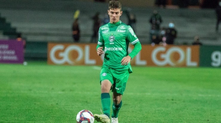 Foto: Robson Mafra/AGIF - Natanael: jovem promessa do Coxa entrou na mira do Grêmio 