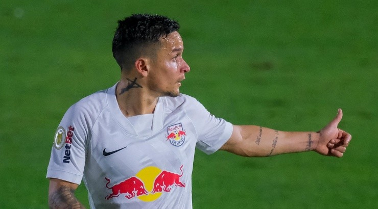  Foto: Marcello Zambrana/AGIF - Palmeiras ainda mantém 10% dos direitos de Artur.