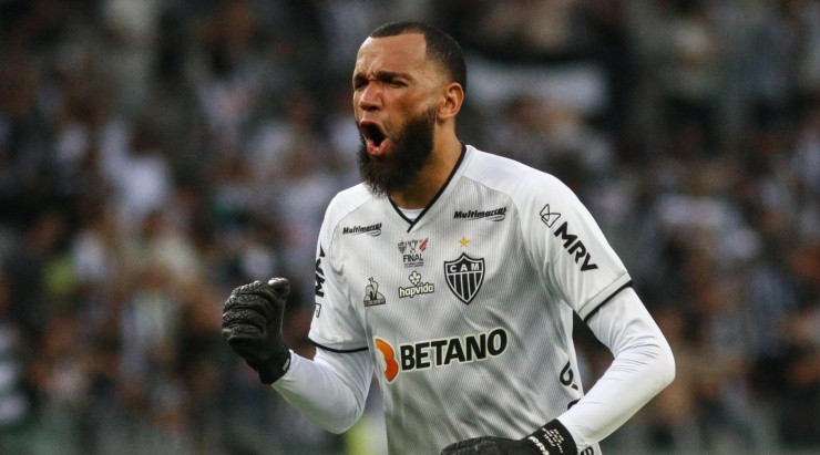 Foto: Fernando Moreno/AGIF - Everson: goleiro tem renovação encaminhada com o Galo