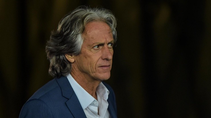 Foto: Thiago Ribeiro/AGIF - Jorge Jesus rescindiu contrato e está livre no mercado.