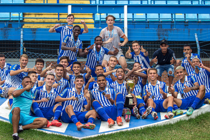 Leandro Boeira/ AvaiFC - Garotos da ase do Avaí