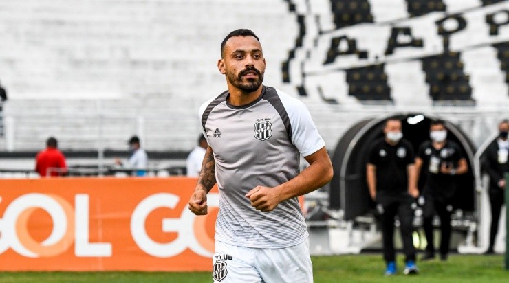 Foto: Álvaro Jr./PontePress/Divulgação - Moisés: perdeu apenas um jogo da última Série B