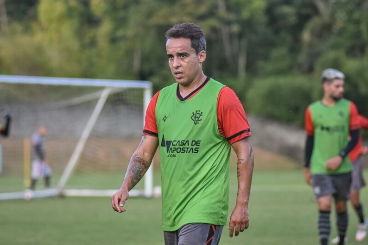 Pietro Carpi/ Flicker Vitória - Jadson em treino do dia 6 de janeiro