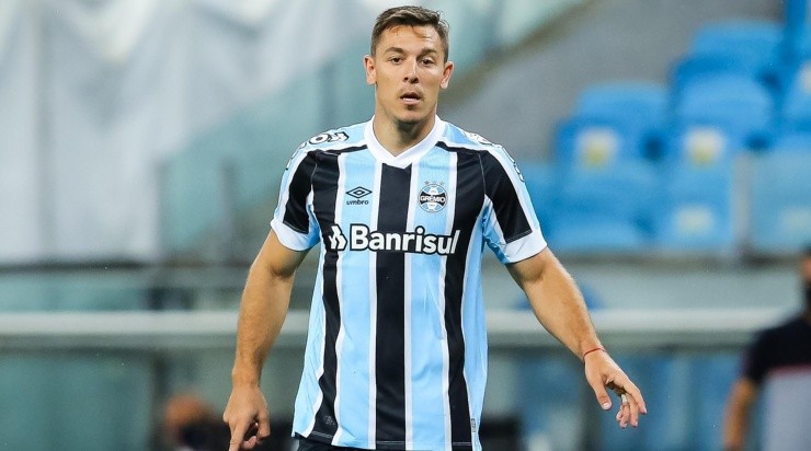 Foto: Pedro H. Tesch/AGIF - Churín: salário pago pelo Grêmio atrapalhou saída