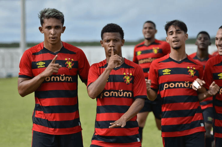 Paulinho comemora gol pelo Sport, marcado sobre o Taguatinga, na Copinha 2022 — Foto: Igor Cisneyros/Sport Paulinho comemora gol pelo Sport, marcado sobre o Taguatinga, na Copinha 2022 — Foto: Igor Cisneyros/Sport