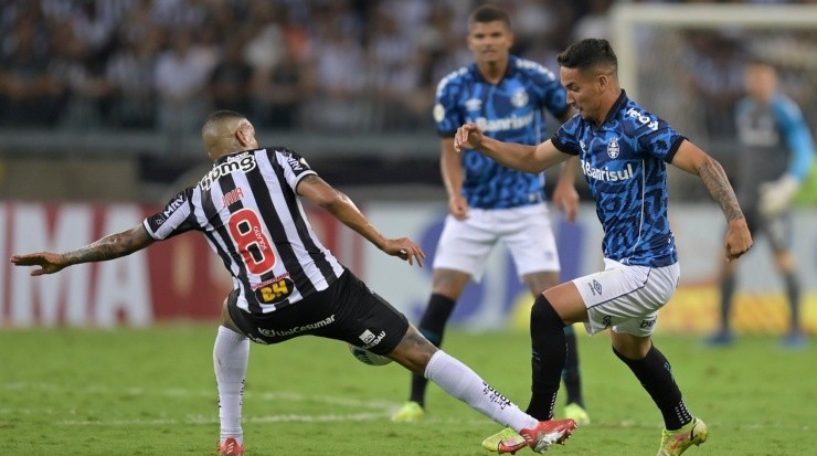 (Photo by Pedro Vilela/Getty Images) - Jhonata será ausência por um longo período.