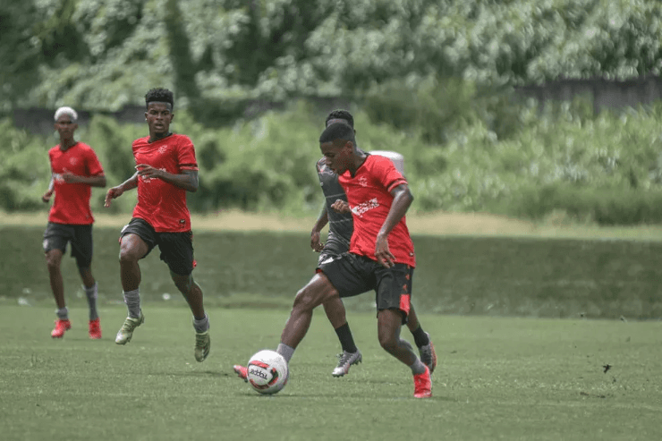Jogo-treino entre sub-20 do Vitória e Jacuipense — Foto: Pietro Carpi / EC Vitória Jogo-treino entre sub-20 do Vitória e Jacuipense — Foto: Pietro Carpi / EC Vitória