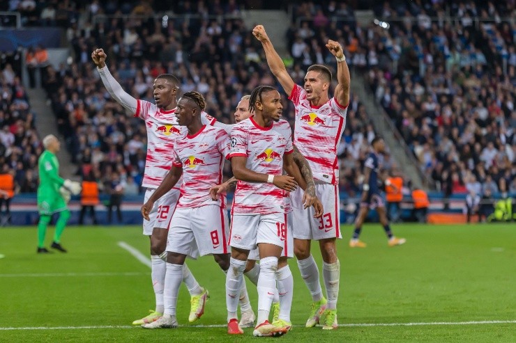 Harry Langer/DeFodi Images via Getty Images - Jogadores do RB Leipzig em jogo da Champions