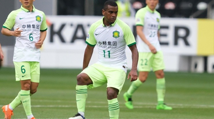 Foto: Simon Holmes/Getty Images/Catar - Fernando: foi oferecido ao Mengão após deixar o futebol chinês