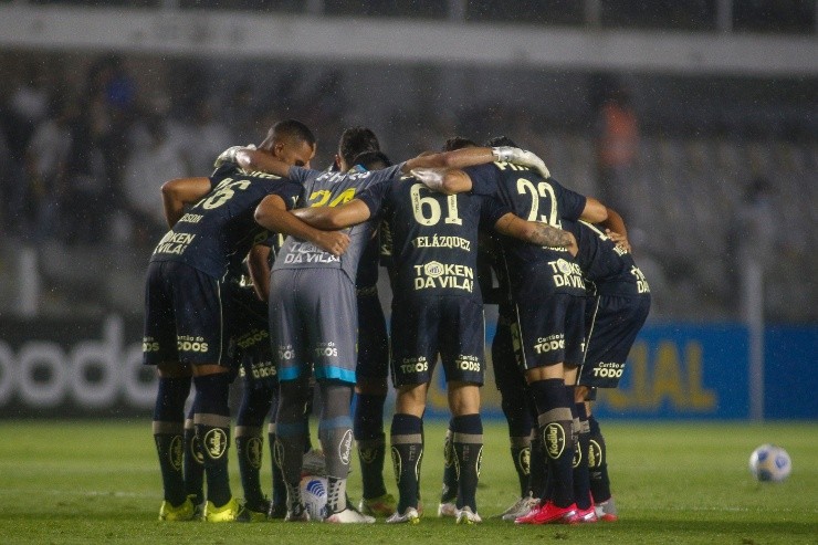 Miguel Schincariol/Getty Images - Jogadores do Santos no Brasileirão de 2021