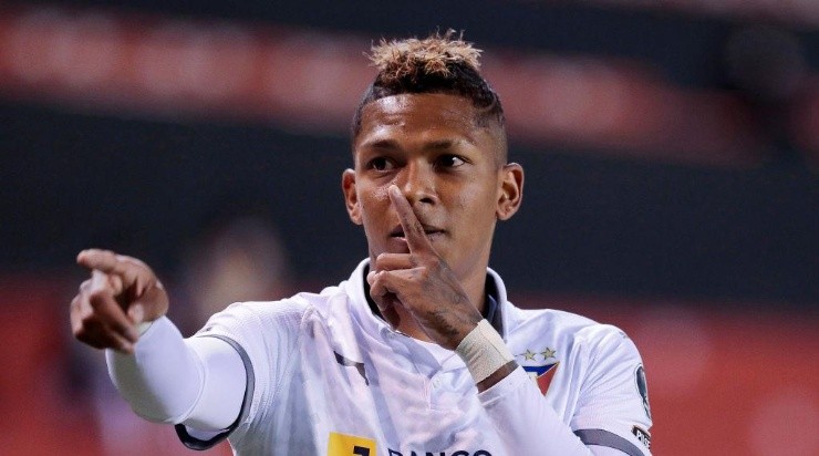 Torcida do Santos quer Billy Arce para substituir Marinho. Foto:Franklin Jacome/Getty Images