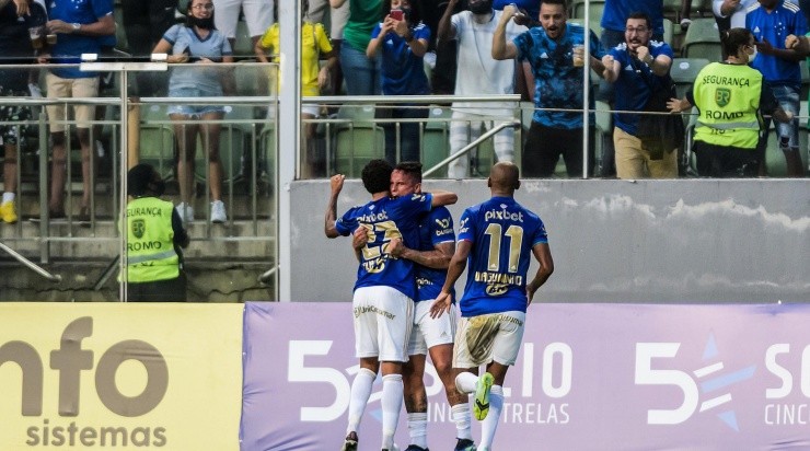 Foto: Gustavo Aleixo/Cruzeiro/Divulgação - Com o apoio da torcida, o Cabuloso não deu chances para a URT