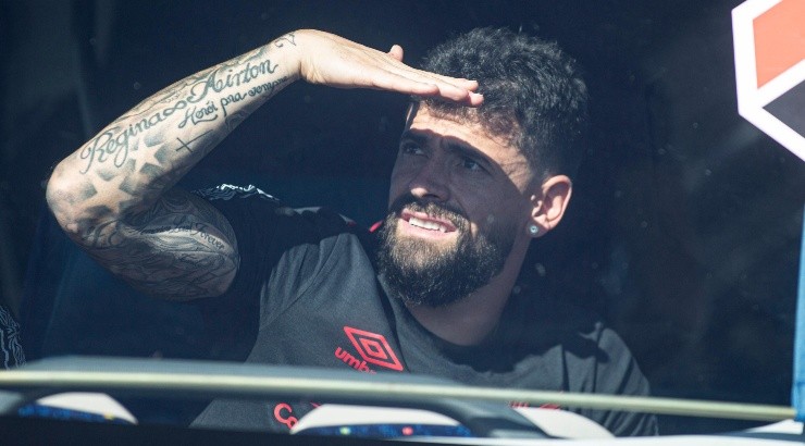  (Photo by Ernesto Ryan/Getty Images) - Canesin estava atuando pelo Furacão.