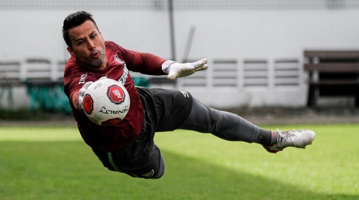 FOTO: LUCAS MERÇON / FLUMINENSE F.C. / DIVULGAÇÃO - O experiente goleiro revelou detalhes de seu contrato com o FLu