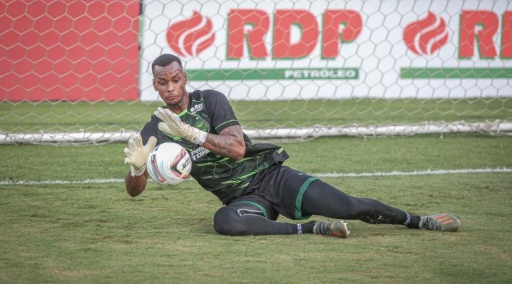 Foto: Divulgação/Coritiba - Rafael William: estreou pelo time principal do Coxa no meio de semana