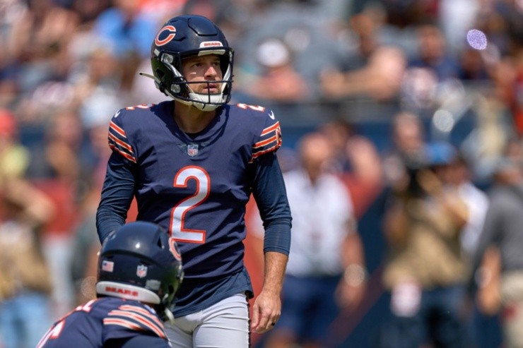 Robin Alam/Icon Sportswire via Getty Images - Cairo Santos em um lance pelo Chicago Bears.