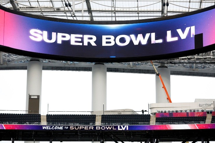 Ronald Martinez/Getty Images - Palco para o Super Bowl está pronto