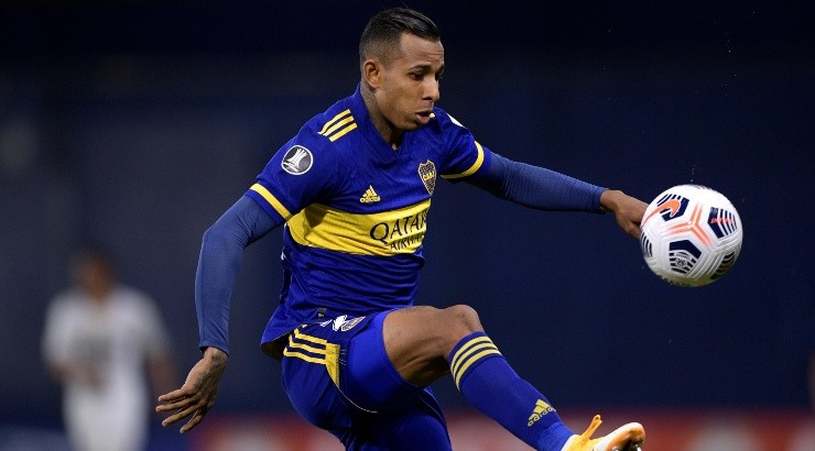 (Photo by Juan Mabromata-Pool/Getty Images) - Argentinos estão dificultando a saída de Villa.