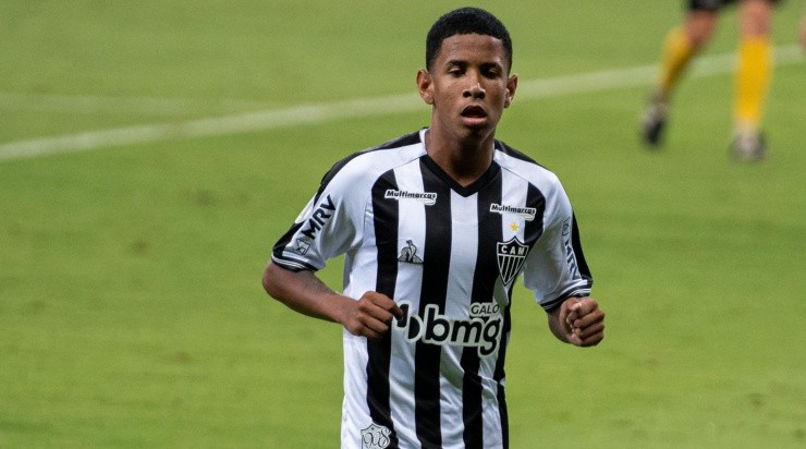 Foto: Alessandra Torres/AGIF - Savinho: deve deixar o Galo