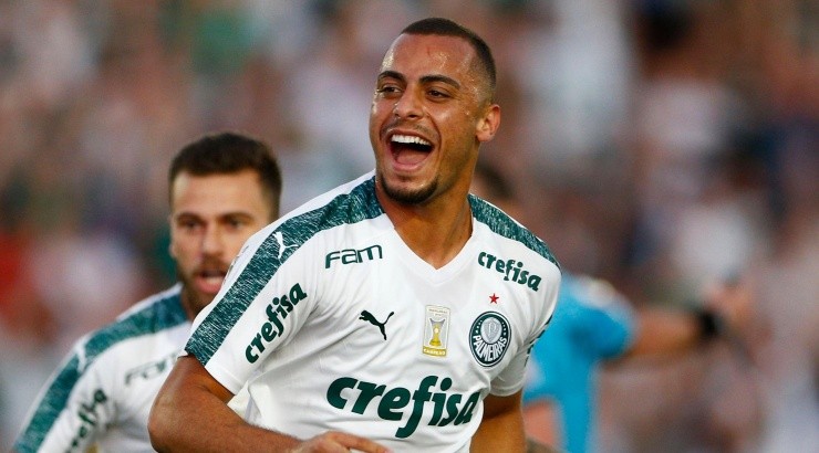 Foto: Thiago Calil/AGIF - Arthur fez só um gol pelo Palmeiras. Foto: Thiago Calil/AGIF - Arthur fez só um gol pelo Palmeiras.