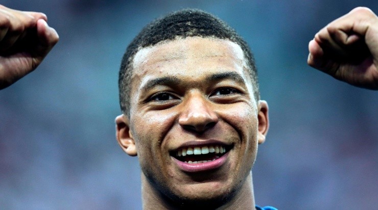 Ale Cabral/AGIF- Mbappé celebra vitória da França na copa do mundo Ale Cabral/AGIF- Mbappé celebra vitória da França na copa do mundo