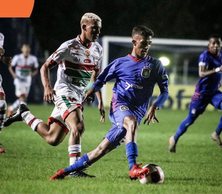 Arthur Nascimento em ação na Copinha com o São Caetano (Foto: São Caetano)