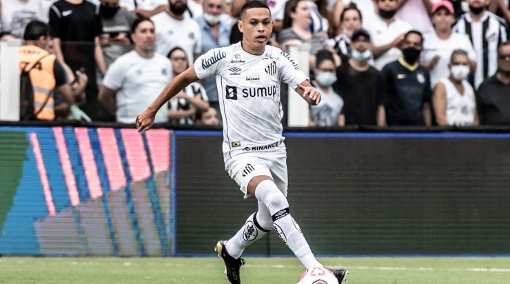 Foto: Ivan Storti/Santos FC/Divulgação - Marcos Guilherme: deve jogar improvisado na lateral