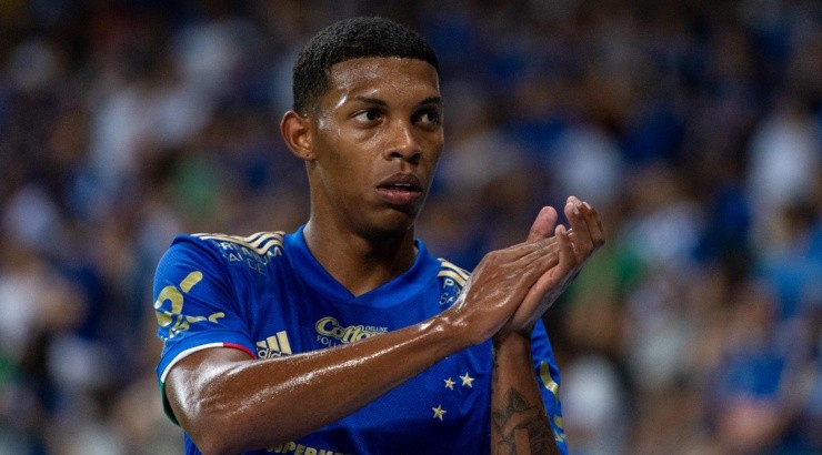 Foto: Alessandra Torres/AGIF - Vitor Leque é esperança no Cruzeiro. Foto: Alessandra Torres/AGIF - Vitor Leque é esperança no Cruzeiro.