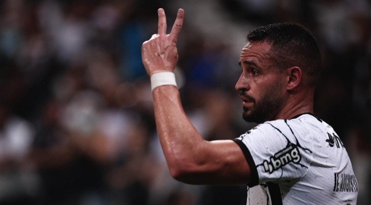 Foto: Ettore Chiereguini/AGIF - Renato segue no radar de Tite. Foto: Ettore Chiereguini/AGIF - Renato segue no radar de Tite.