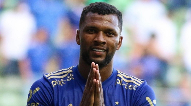 Foto: Fernando Moreno/AGIF - Saída de Thiago deixou uma lacuna aberta no elenco.