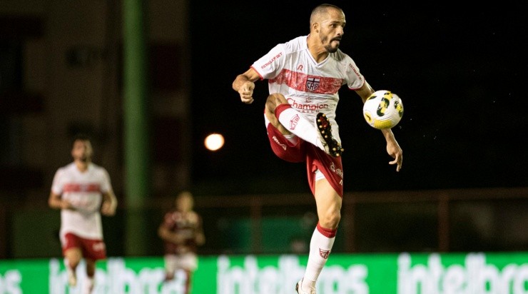 Jorge Rodrigues/AGIF - CRB não conseguiu impor seu estilo de jogo